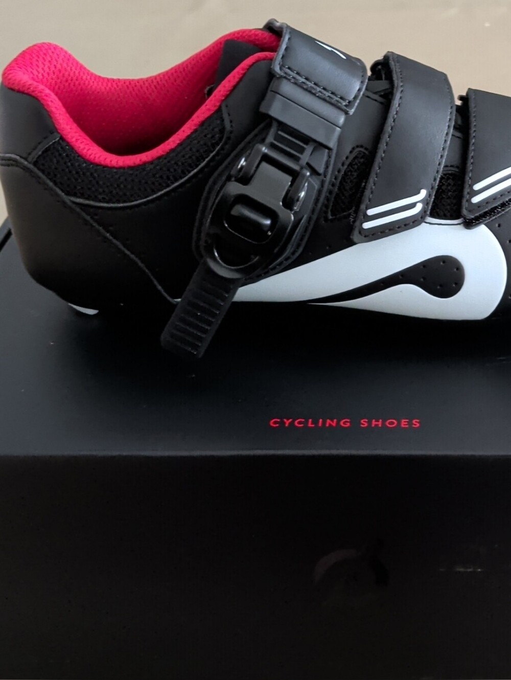 Peloton Women's Cyclimg Shoes NIB Size 38/7